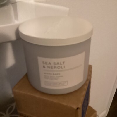 Bath & Body Works / White Barn Sea Salt & Neroli 3-wick Scented Candle 14.5oz