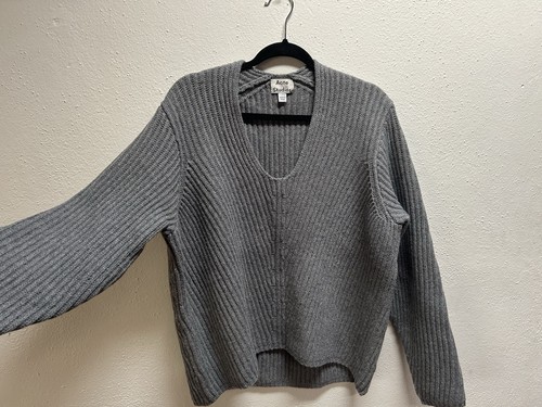 Acne Studios Oversized S  Grey V-Neck Sweater 100% Soft Wool