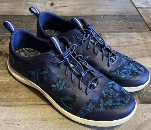 Lands End Womens Water Shoes Blue Mesh Low Top Bungee Laces Size 8.5 B Floral