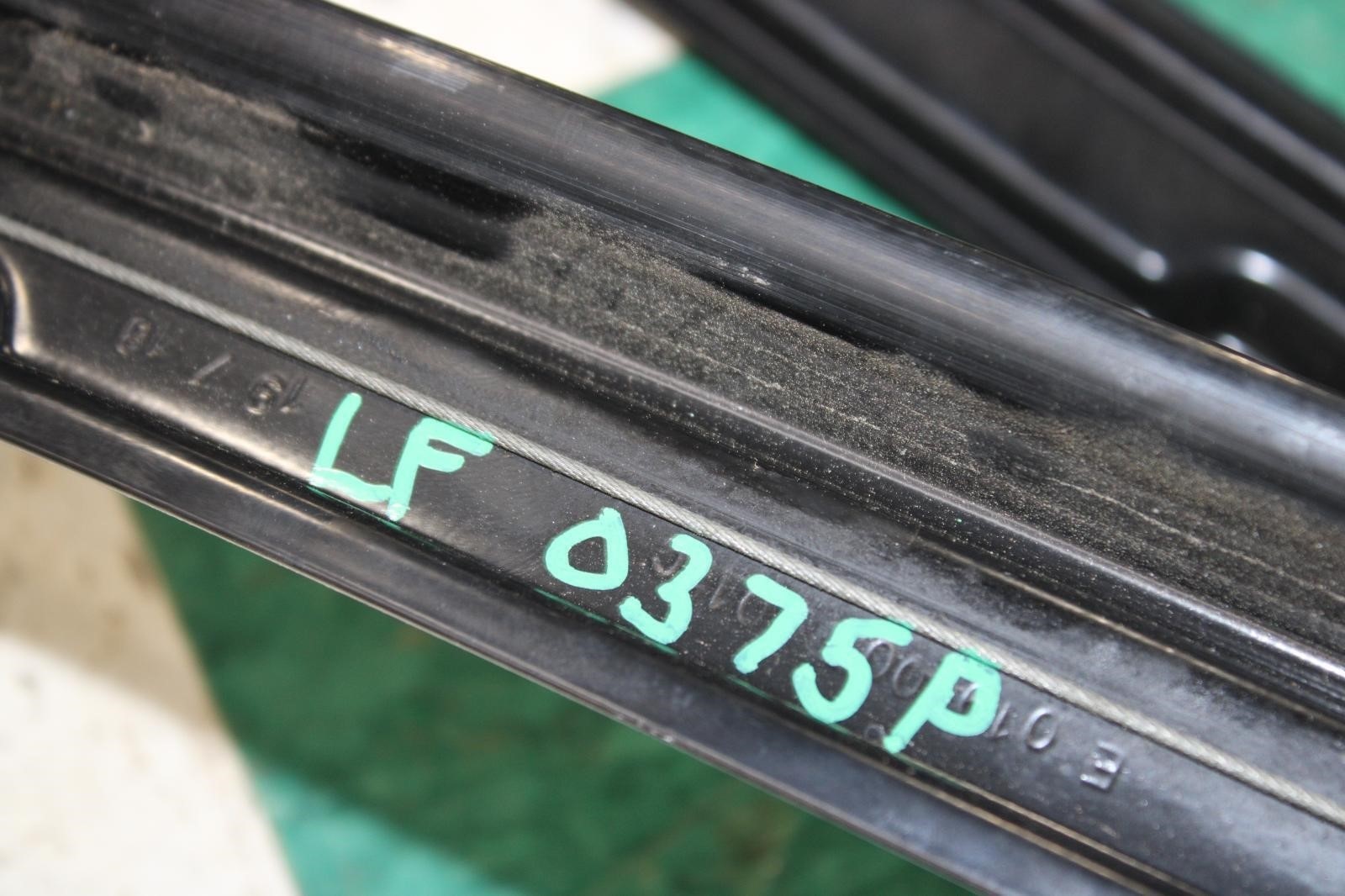 Maserati Ghibli 2014-2021 Front Left Window regulator