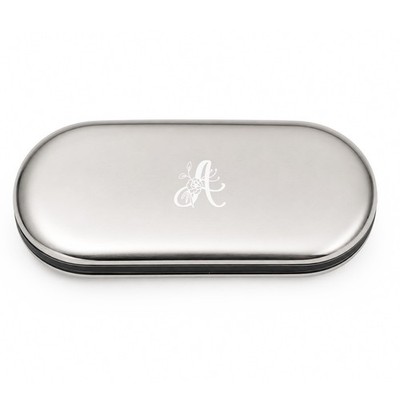 Brillenetui mit floralem Monogramm