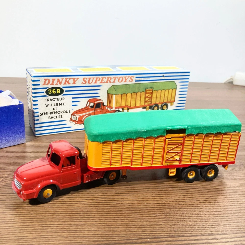 État neuf Dinky Toys 36B Tracteur Willème Semi-Remorque – boîte d’origine 1960 - Photo 2/4