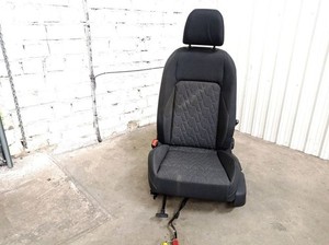 Volkswagen Golf VIII 2024 Links Fahrersitz OER11680