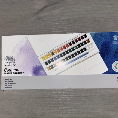Winsor & Newton Cotman Watercolour Studio Set 46pcs Half Pan w/ Brush NEW