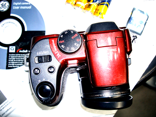 Cámara digital GE Power Pro Series X5 14,1 MP roja con accesorios - Imagen 5 de 22