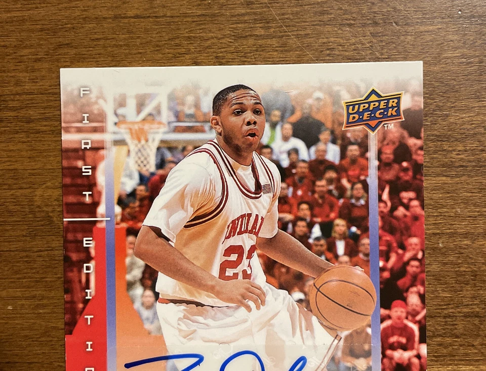 Eric Gordon 2008-09 Upper Deck Rookie Standouts Auto RSEG Clippers Rockets /5 RC - Image 2 of 4