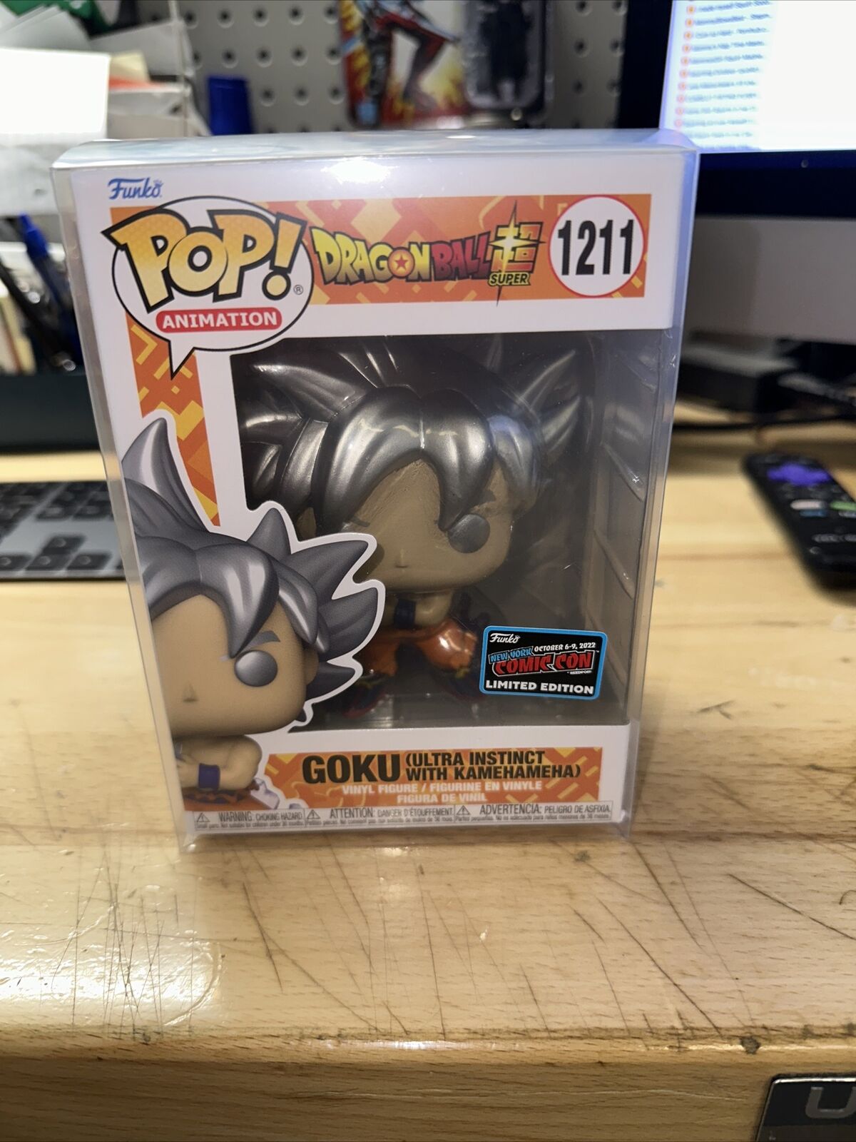 Goku Ultra Instinct Kamehameha Funko POP - 2022 NYCC Exclusive Con Sticker