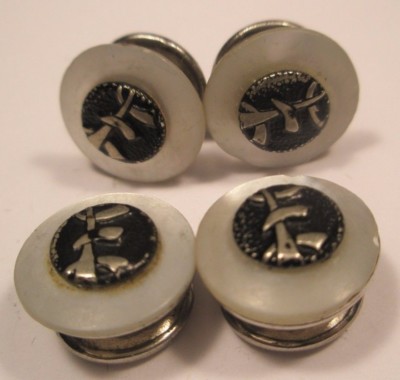 E Monogram Initial Letter Vintage Baer & Wilde Kum A Part Snap Style Cuff Links