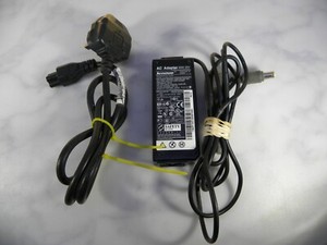 Original Lenovo Laptop 20 V 65 W 3,25 A Netzteil FRU P/N 92P1153 UK #BOX137