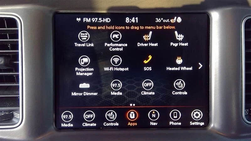 Dodge Challenger 2017 2023 cargador 4C 8,4 UAQ navegación radio Carplay Android Foto 3 de 4