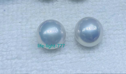 One Pair 11-10mm AAAA Grade Round white South Sea Pearls Half Drilled - Afbeelding 1 van 4