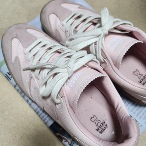 WakkiWilli Pink Suede Sneakers