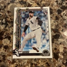 2025 Topps Holiday Sean Burke #H106 Holiday
