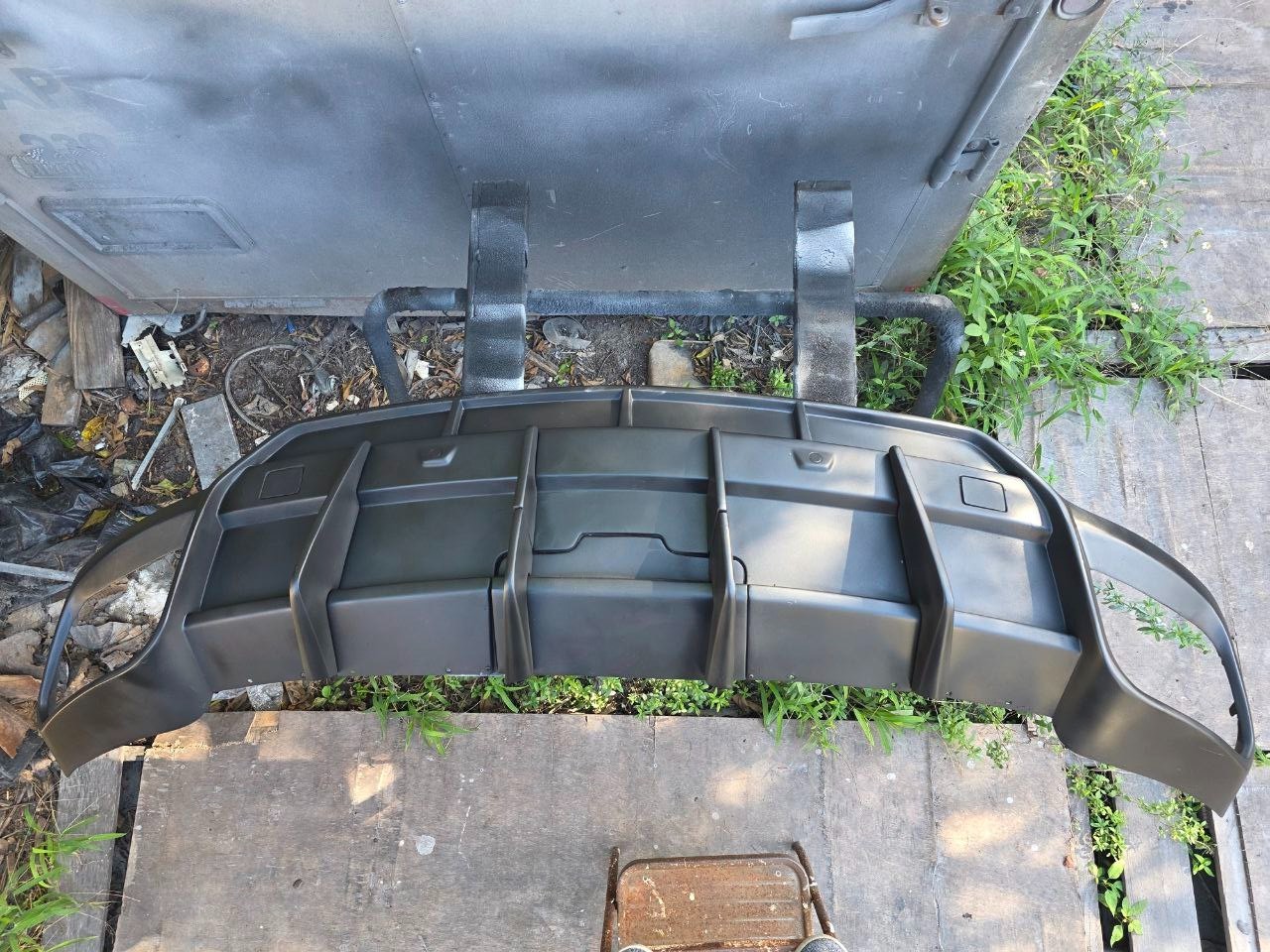 Custom Rear Bumper Diffuser with hitch cover Fits Lamborghini Urus 2018-2022