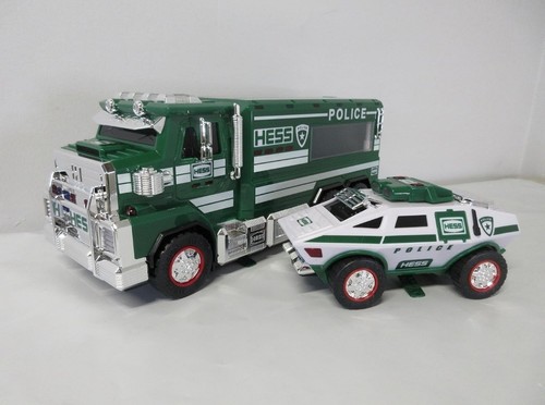 HESS 2023 Police Truck & Cruiser W/Lights & Sound (Pre-owned)
