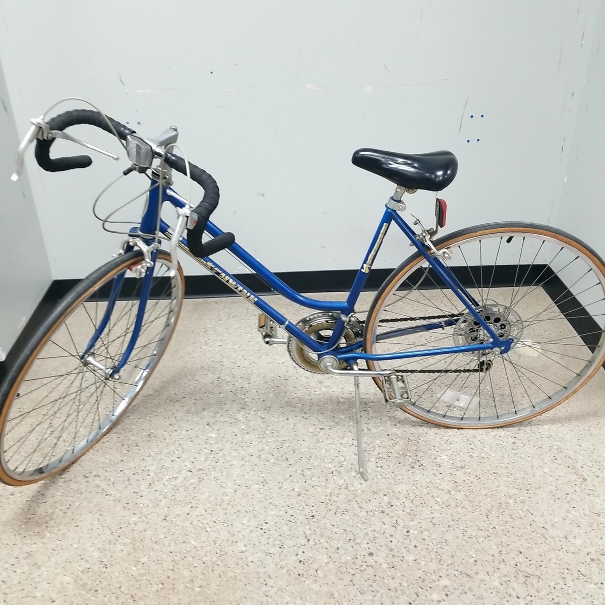 Local Pick Up Only VTG Schwinn Varsity Womens Bike Metallic