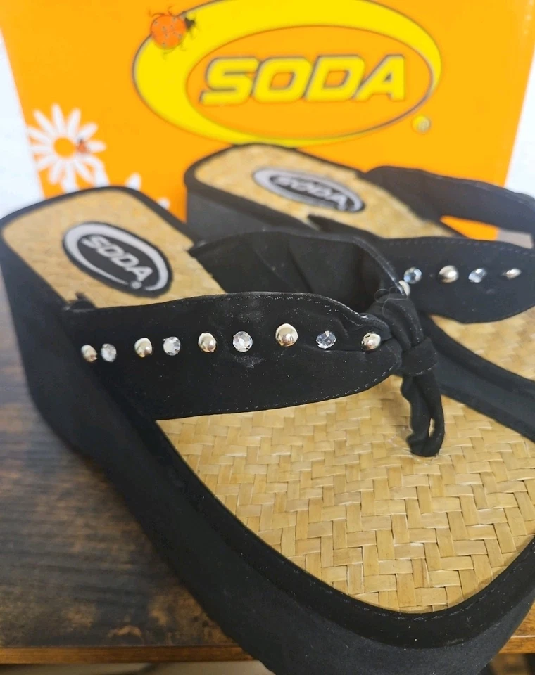 Sandalias de plataforma SODA de colección chanclas con joyas Y2K años 2000 talla 5,5 negras para mujer nuevas en caja Foto 2 de 4