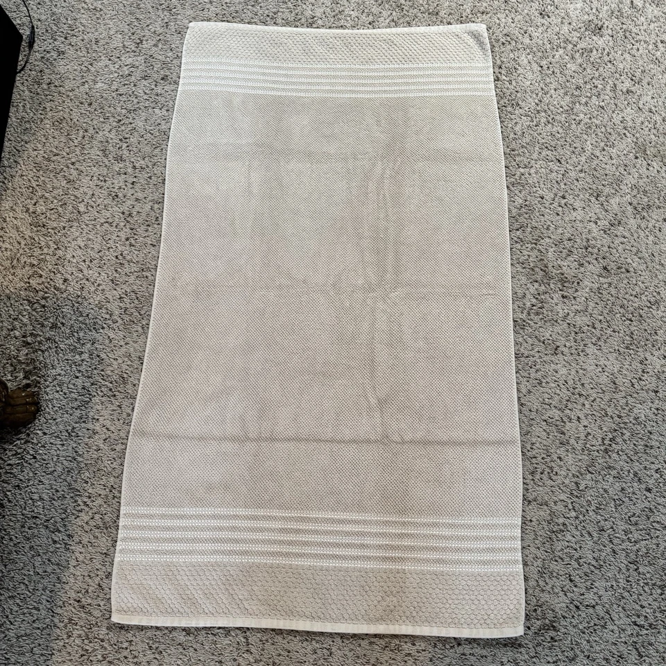 "Toallas de baño Cynthia Rowley 100 % algodón (2) 53"" x 29"" beige tostado" Foto 2 de 4