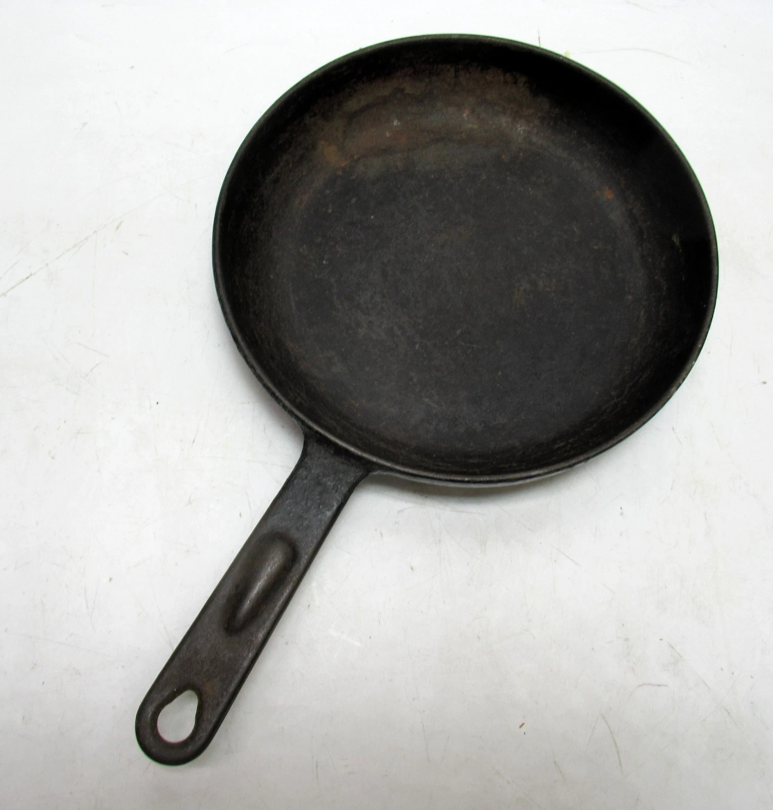 Castelain K Made in USA Cast Iron Frying Pan w/ Heat Ring Unusual 8"