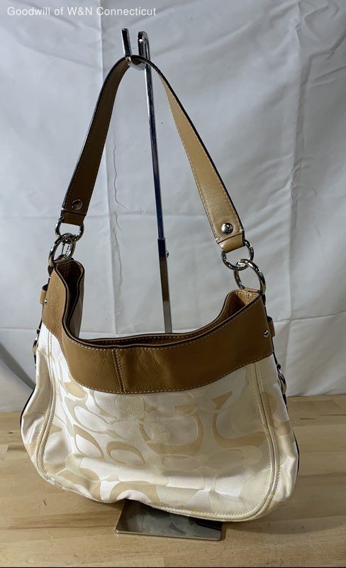 Authenticated Coach Women's Beige Basic - image 2