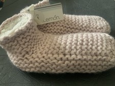 NUEVO CON ETIQUETAS LIMÓN Cabina Tejido Grueso Cottage Core Talla M/L Zapatillas Sherpa Rosa Rubor
