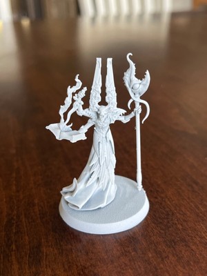 1999 Warhammer figure - white plastic