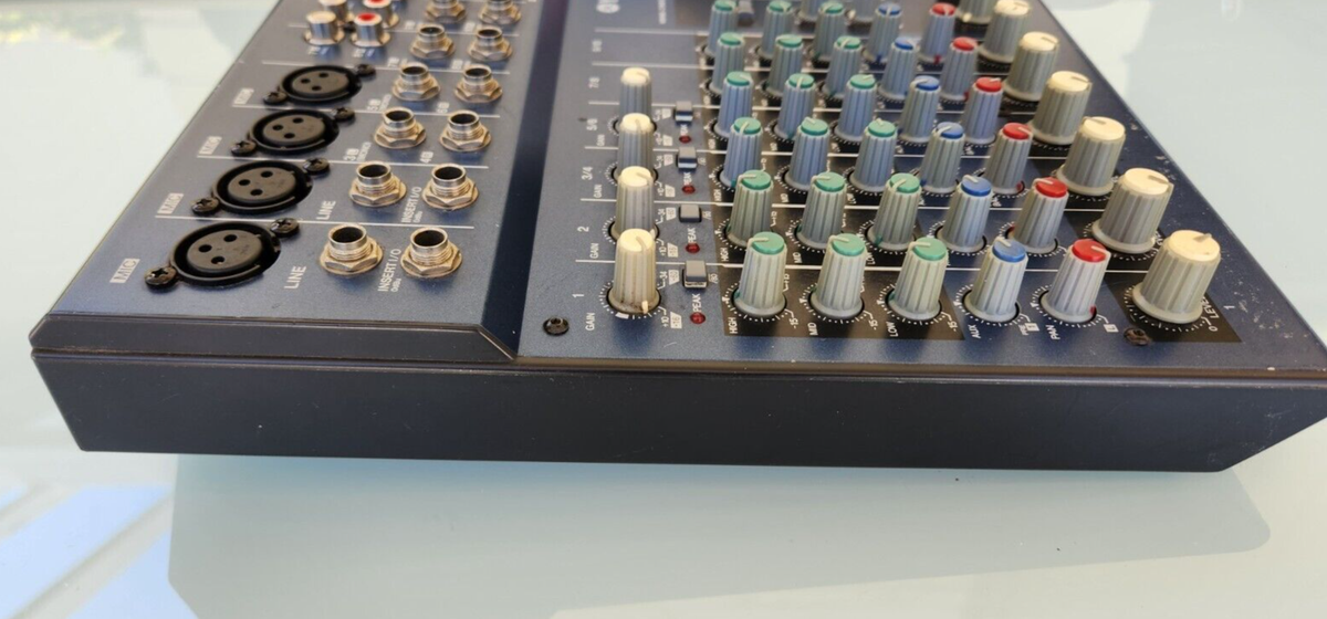 Yamaha Mixing Console MG10/2 Stereo Mixer Compact Ser Yamaha Mixing Console MG10/2 Stereo Mixer Compact Ser