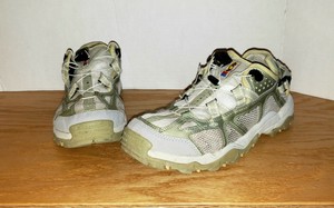 salomon contagrip hiking shoes