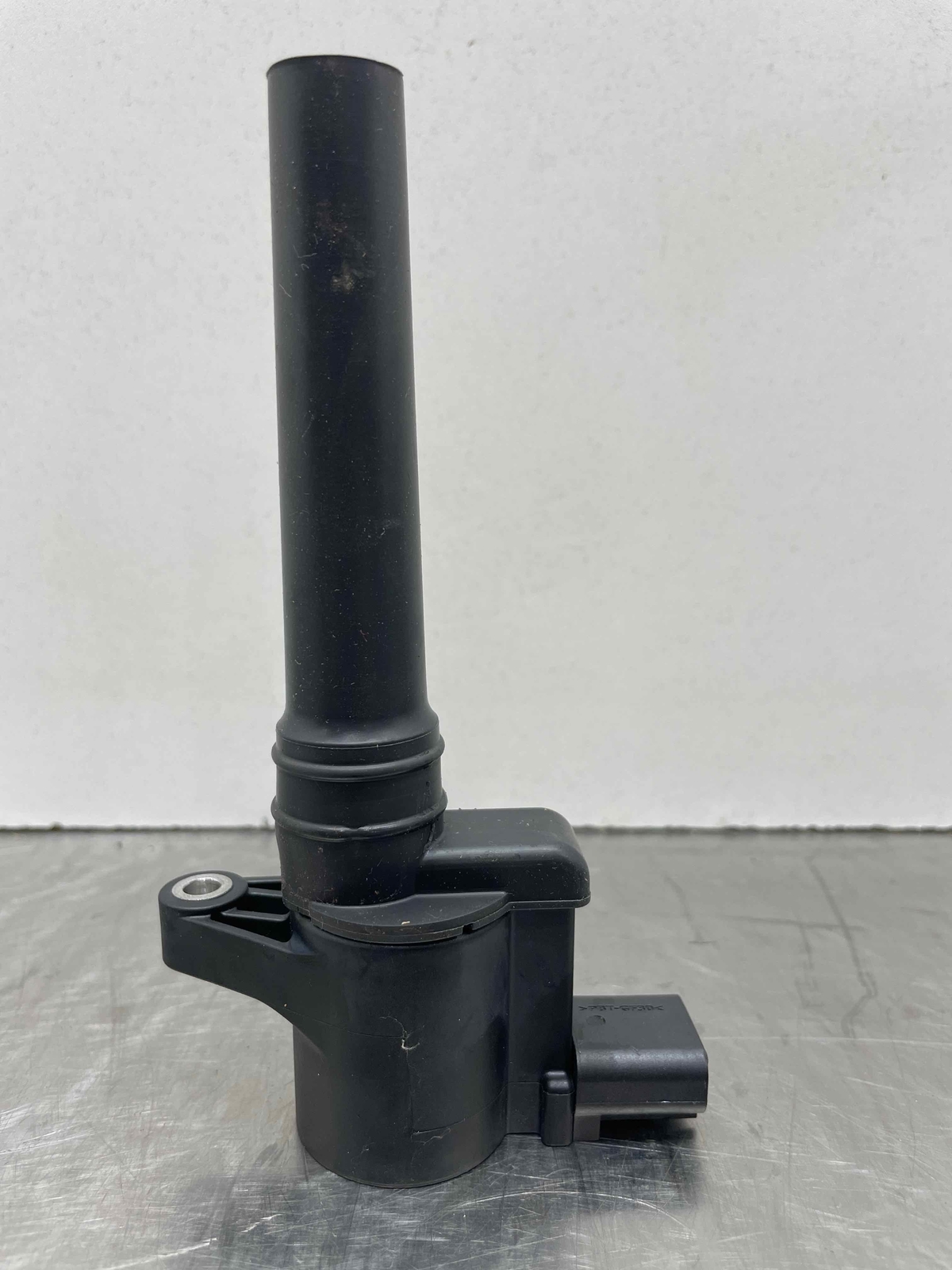 2010 Aston Martin Rapide OEM Engine Ignition Coil 39K 8G43-12A366-AA