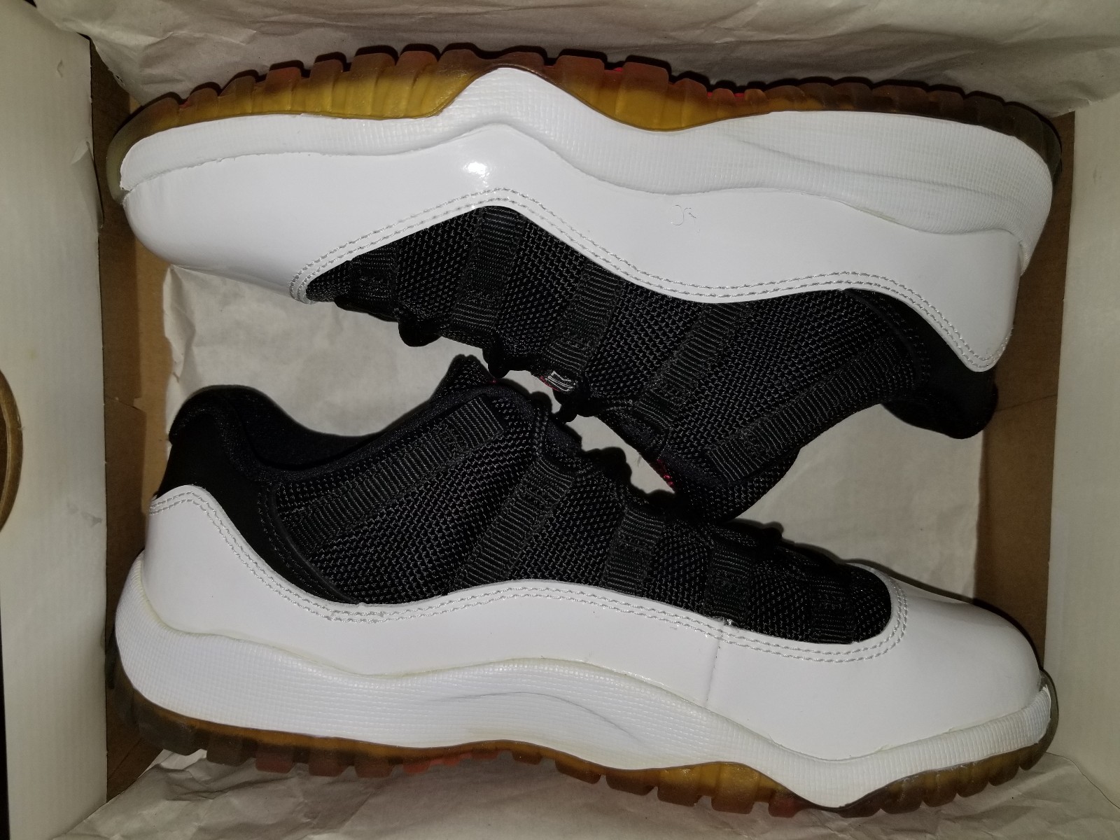 jordan 11 tuxedo black