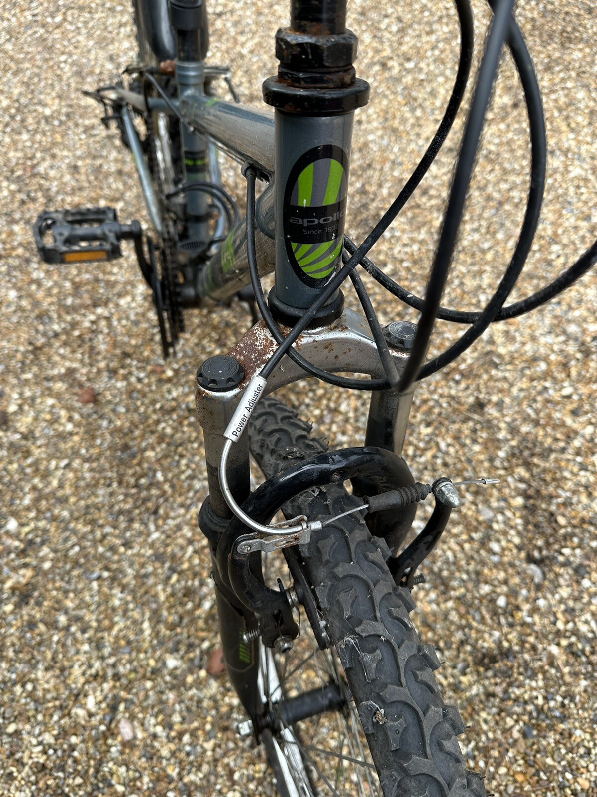 apollo gridlok junior mountain bike