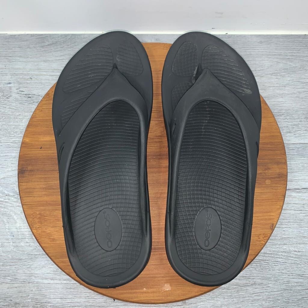 OOFOS Original Flip Flop Men display picture 1