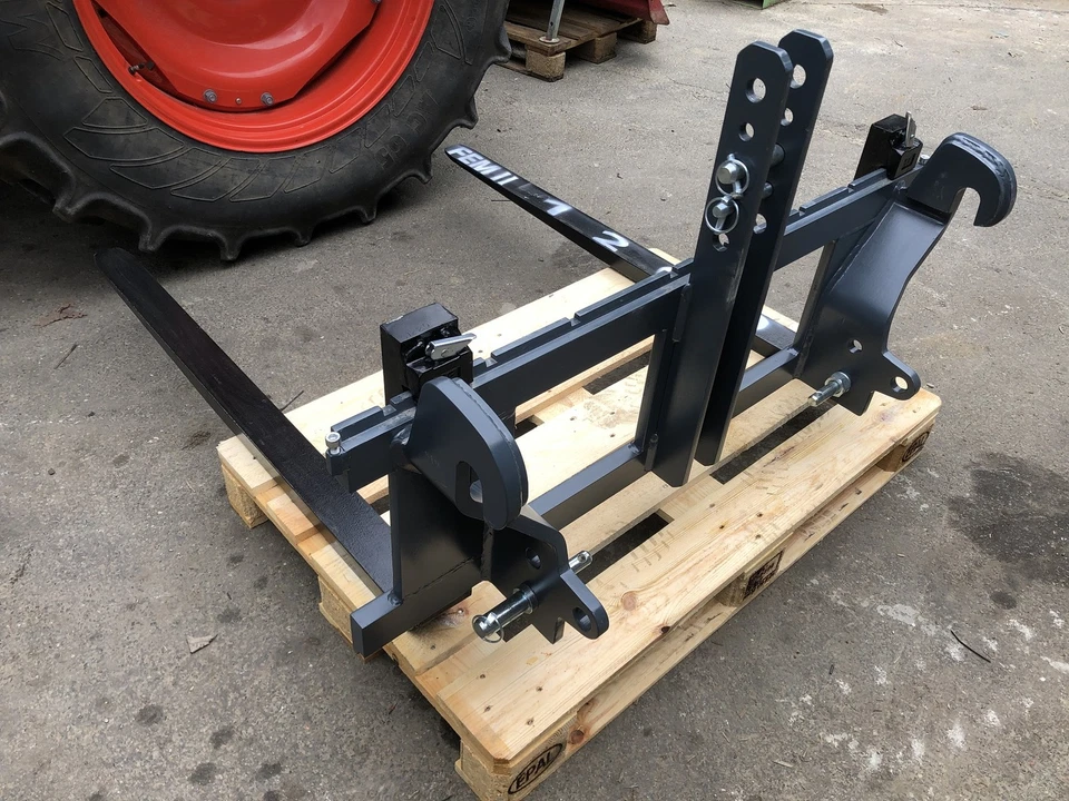 Palettengabelträger 1,2m 2,5t mit 1,2m 2,0t Gabelzinken Euro und Dreipunkt Aufna - Bild 3 von 4