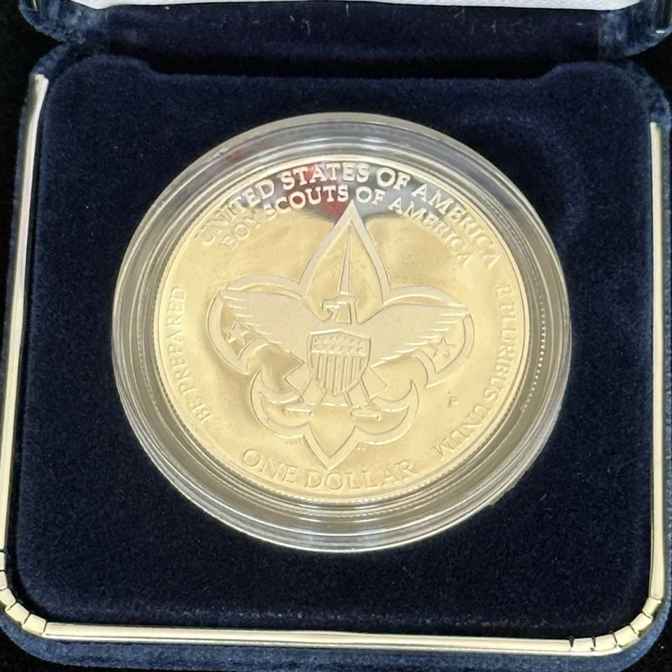 2010 - BOY SCOUTS OF AMERICA CENTENNIAL PROOF SILVER DOLLAR / SET OF 3 BOX + COA - Image 4 of 4