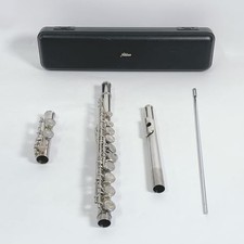 YAMAHA YFL221 Student Flute YFL-221 Case Nickel Silver Plated Japan Instrument