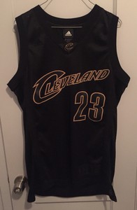 lebron james cleveland jersey black