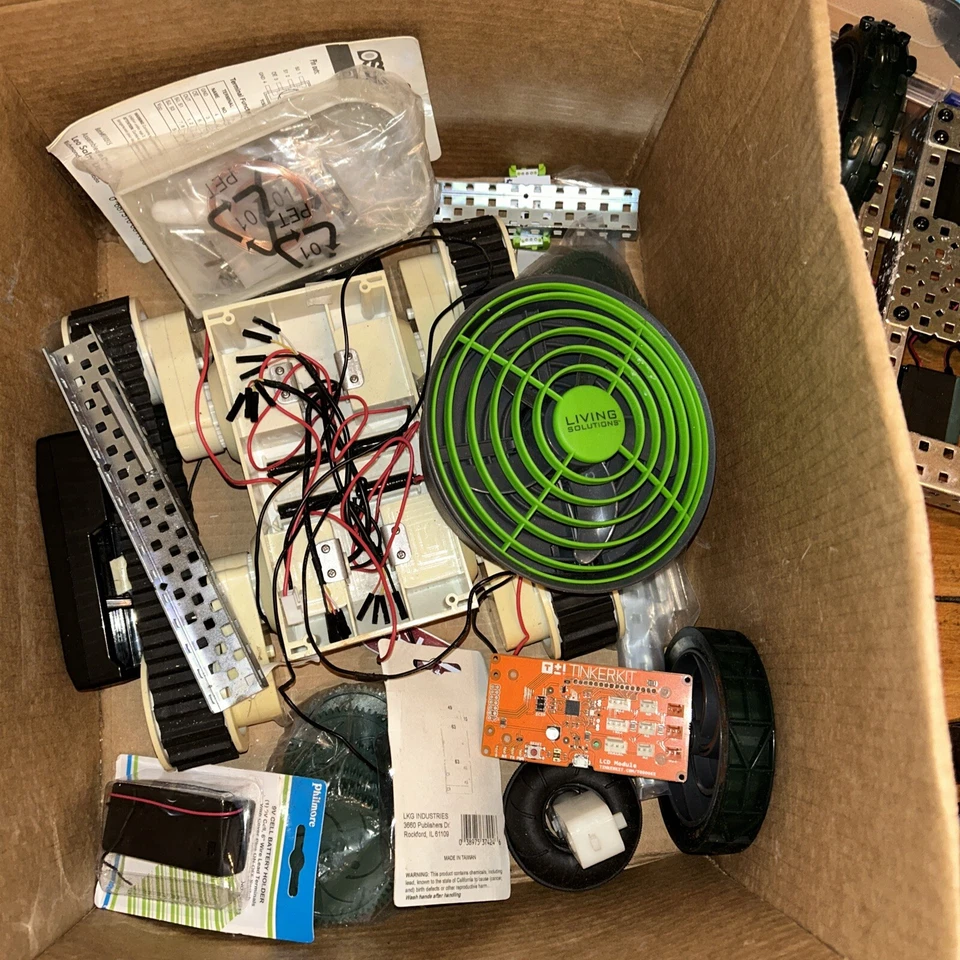 Vex Robotics Parts Tools Parts Tools And Lot Of Manuals. No Return!!! - Image 2 of 4