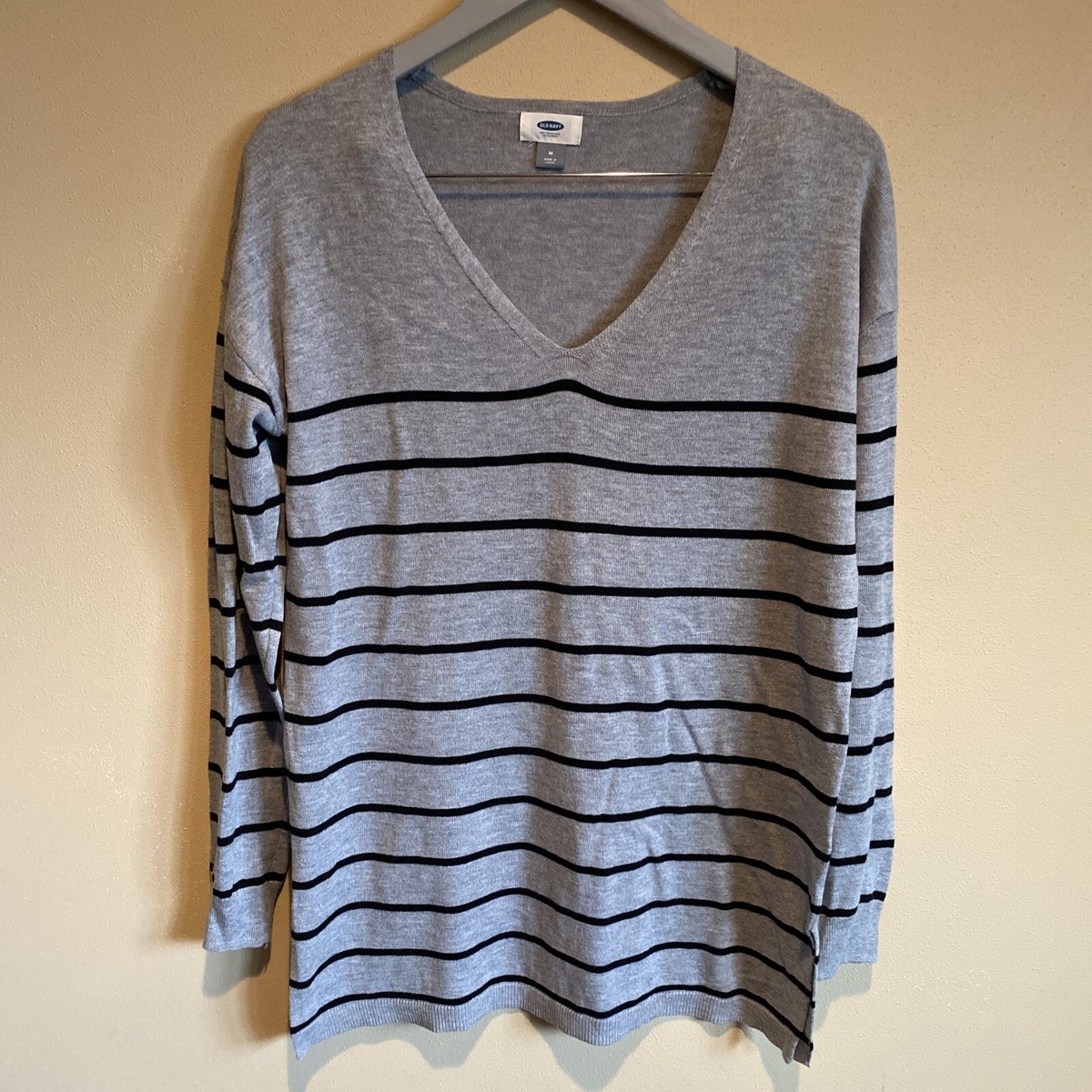 Old Navy Tunic Sweater M Womens Gray Stripe V-Neck Long Sleeve Cotton  Pullover