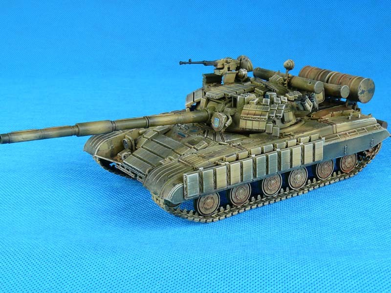 SKIF 1/35 Tank T-80UD T-64BV プラモデル ウクライナ T-80 UD 1/35 Skif Full build - YouTube