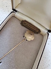 NIB Vintage KREMENTZ SAND DOLLAR 14k Gold Overlay Genuine STICK PIN w CASE ⛱️ 