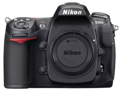 Nikon D300S 12.0 MP SLR-Digitalkamera - Schwarz (VBA260AE)