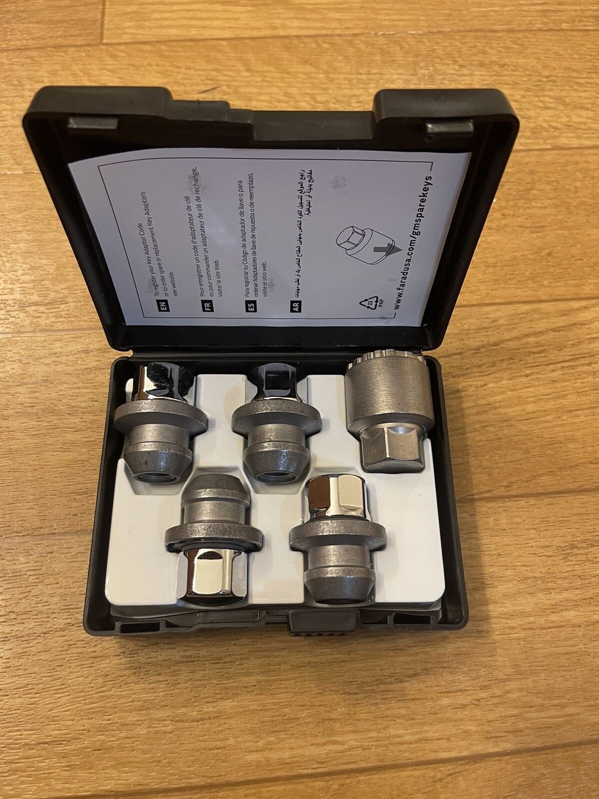 85548789 GM Thatcham Wheel Lock Kit Chrome Chevy Tahoe Suburban GMC Yukon eBay