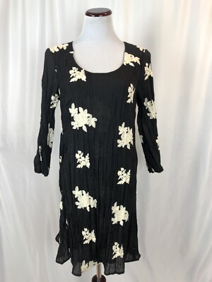 New York & Co Black Embroidered Shift Dress Size Medium Crinkle