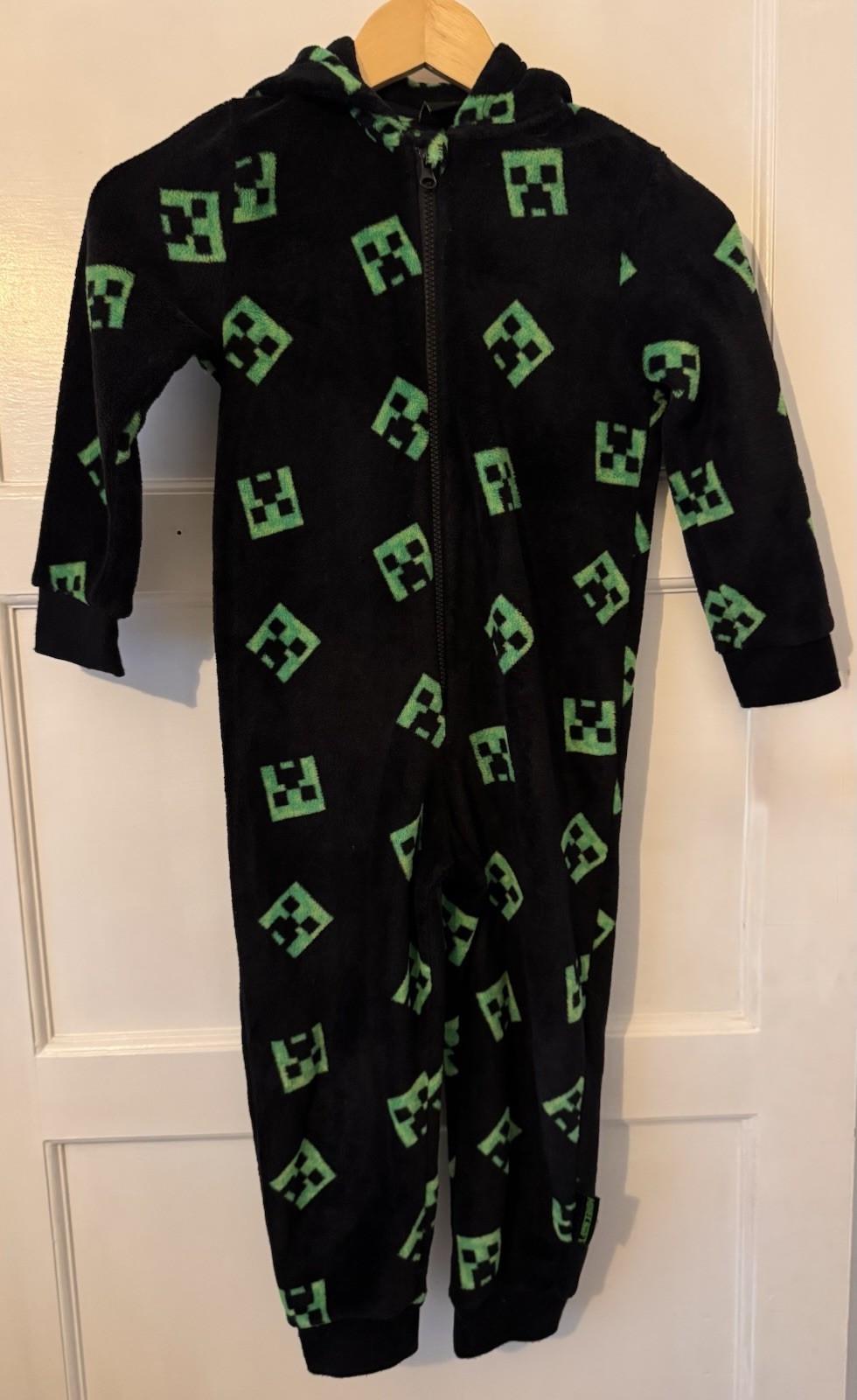 Boys Minecraft Creeper Fleece Pyjamas 5-6 Years Black Green Hoo