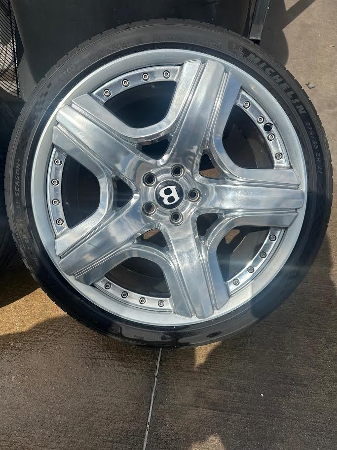 SET OF 275/35/21 2012 BENTLEY CONTINENTAL GTC RIMS WITH TIRES
