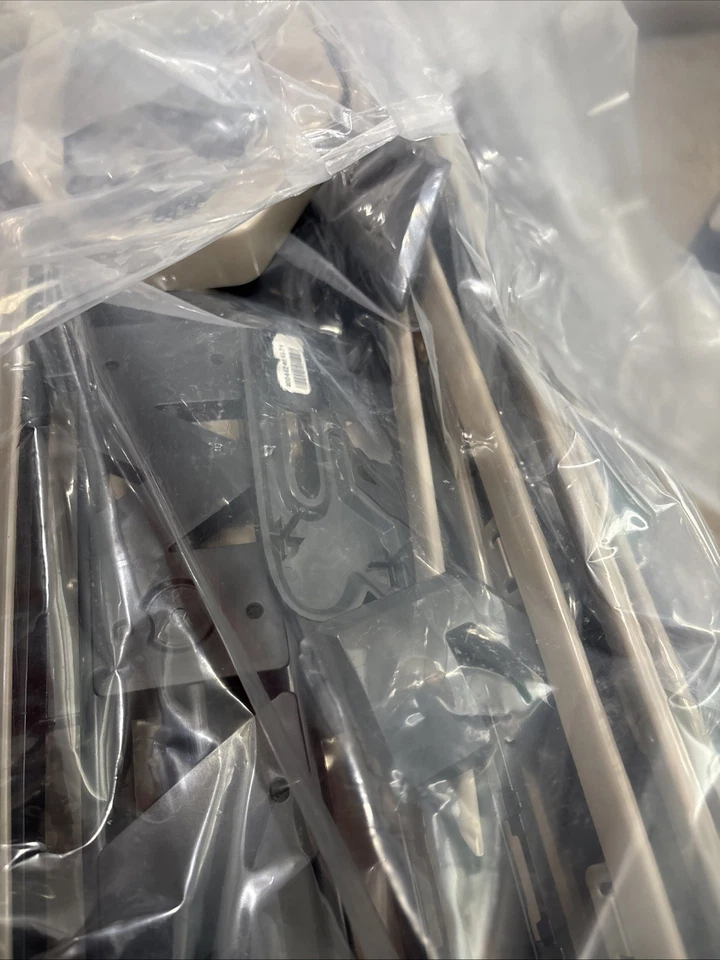 Rejilla Mopar sin pintar número de pieza: 6MH50ZZZAA 2500,3500,4500 Dodge Ram Foto 4 de 4