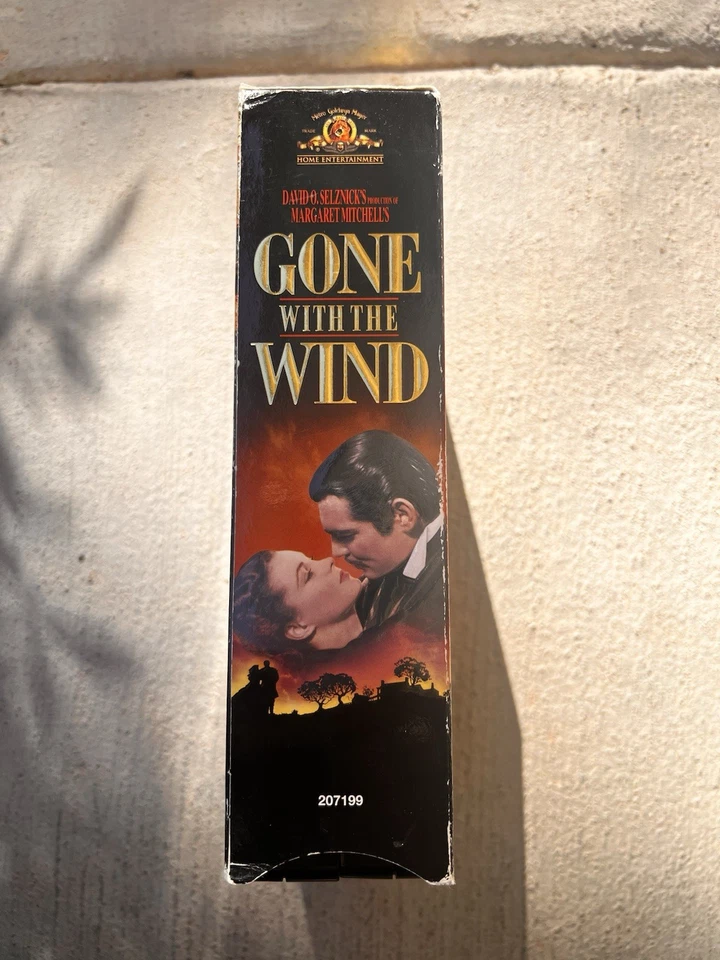 Gone With the Wind (VHS, 2-Tape Set) It's a Classic! - Image 2 of 4
