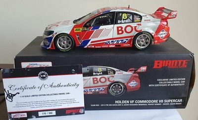 Biante 1:18 Holden VF Commodore V8 Supercars 2013 Race Winner Bright SIGNED BTCC