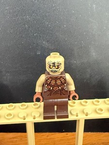 Lego Lord of the Rings Minifigure Mordor Orc Bald 2/2 (LOR024)