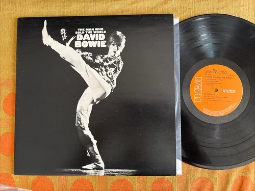 David Bowie The Man Who Sold The World Vintage UK Vinyl LP NM RCA With Poster
